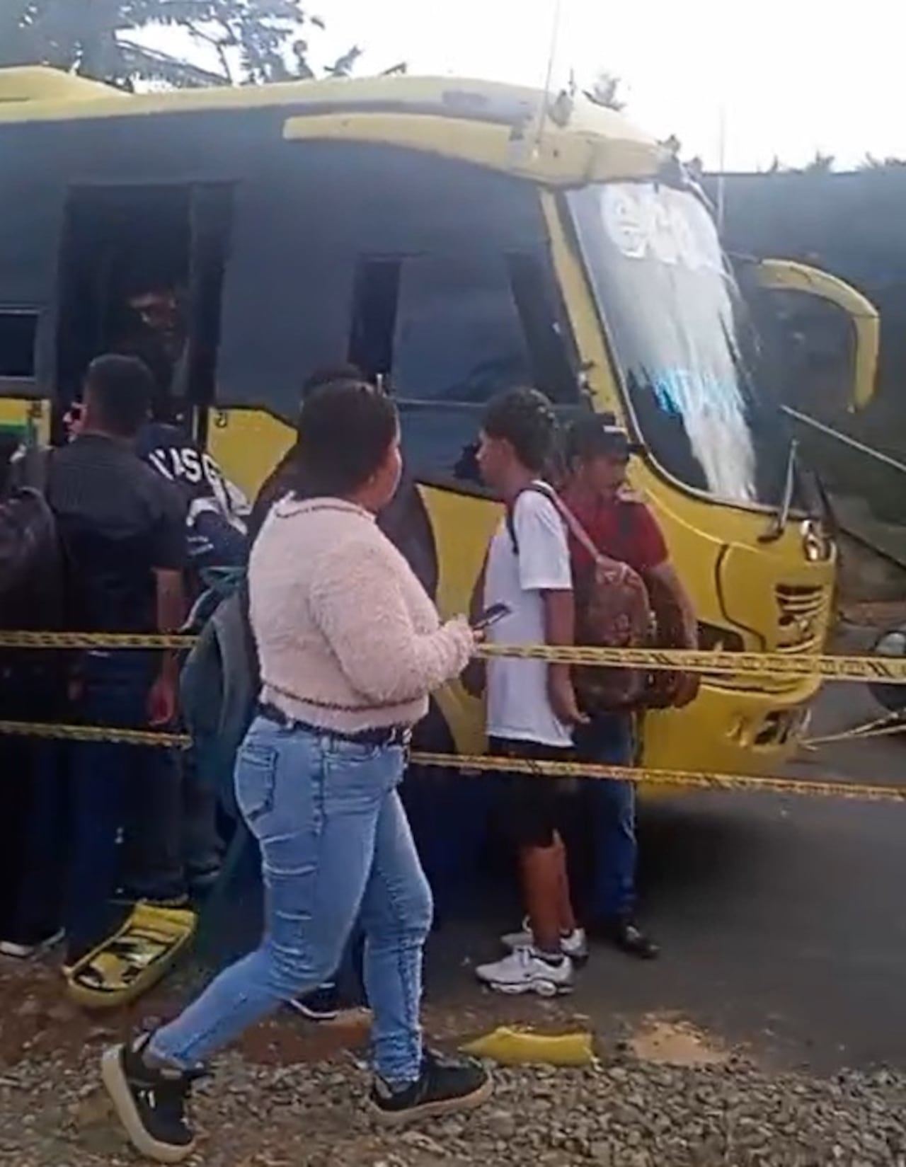 El accidente reavivó las preocupaciones sobre los controles técnico-mecánicos al transporte público y la necesidad de fortalecer la vigilancia para prevenir tragedias en las carreteras del país.