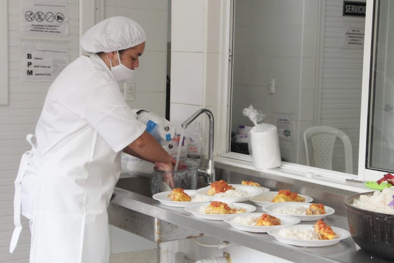 La Secretaría de Educación de Cali, abrió licitación pública para encontrar prestador del programa PAE para el nuevo calendario escolar.