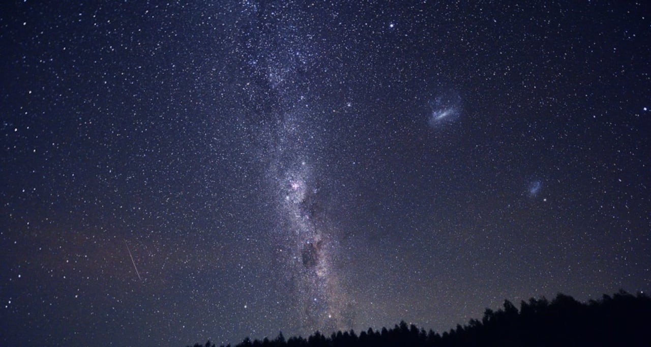 Vía láctea estaría plagada de planetas con océanos y continentes, dice estudio reciente (Foto AFP)