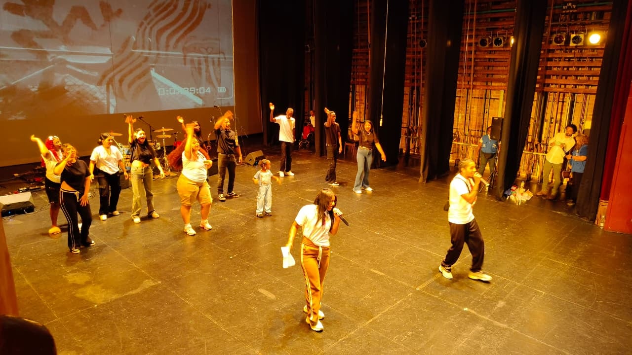 El arte es una herramienta para construir la paz en la ciudad.