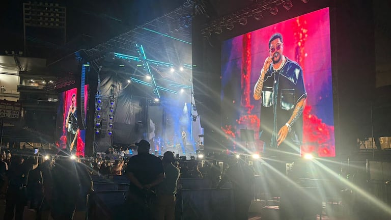 La agrupación mexicana se presentó en Cali en medio de su gira La Última Peda.