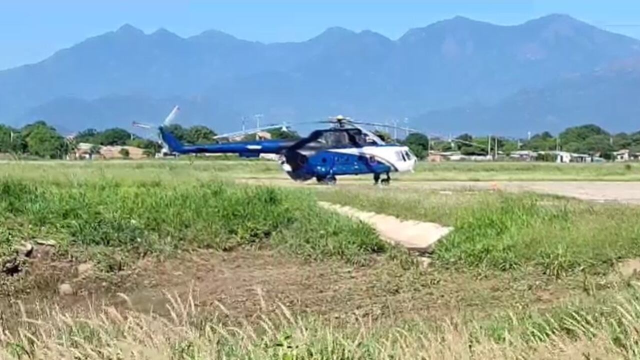 En este helicóptero será trasladado el papá del futbolista Luis Díaz. Arrancó el proceso de liberación