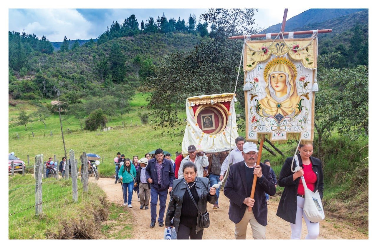 ¿Cuál es la Virgen de los ciclistas, de los mineros, de los navegantes, de los indígenas yanaconas? El libro lo revela.