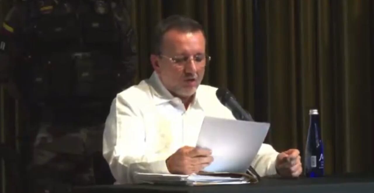 El exlíder paramilitar estuvo presente en este evento en el Centro de Memoria en Bogotá.