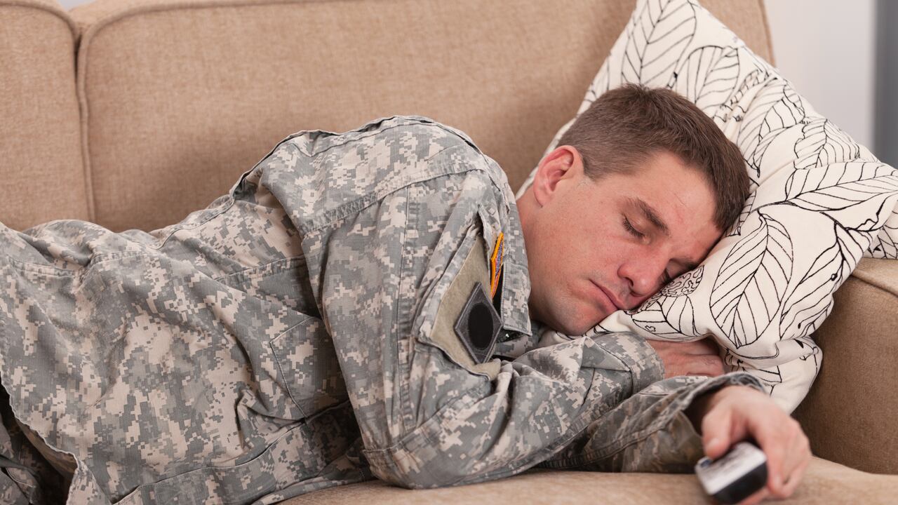 ¿Por qué sientes que te caes mientras duermes? Hay una explicación científica 4 Merca2.es Entendiendo la sacudida hípnica