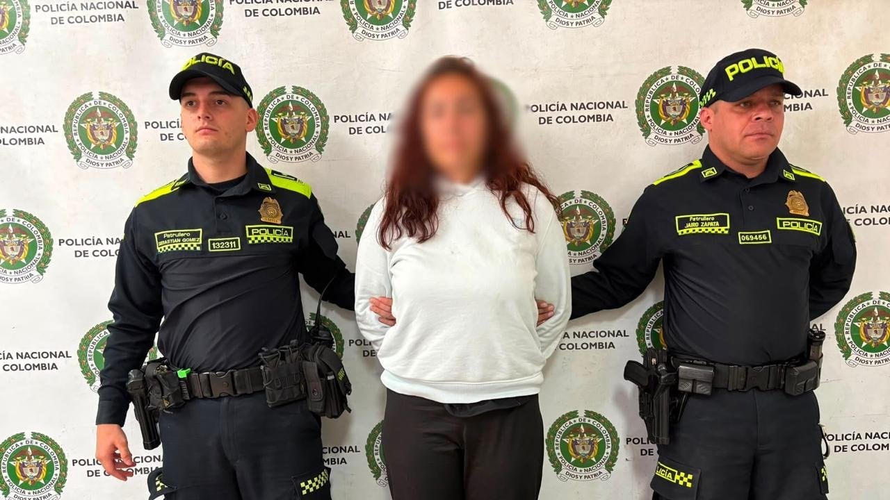 Mujer fue detenida en Medellín por presunto maltrato animal durante una discusión familiar