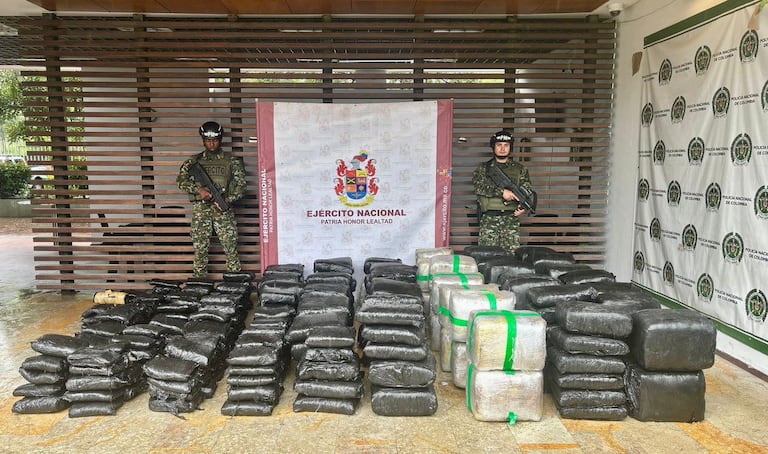 Autoridades decomisan 1.126 kilos de marihuana durante operativo en Yumbo.