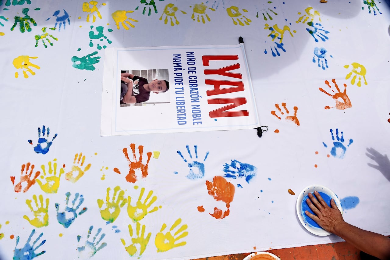 Cali: Marcha en Jamundí. Por la paz, el cuidado y la libertad de los niños. Por la pronta liberación de Lyan. foto José L Guzmán. EL País