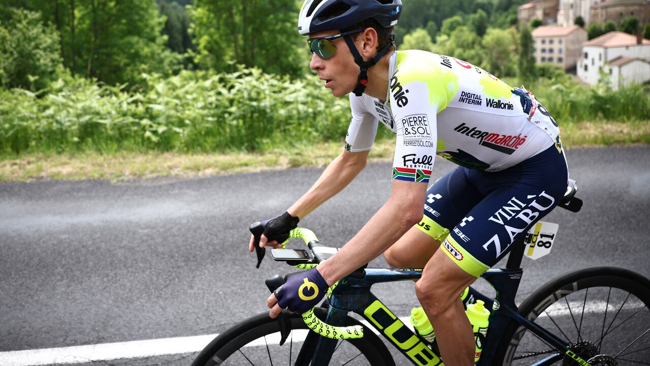 Ciclista Louis Meintjes ganó la etapa de La Vuelta al País Vasco