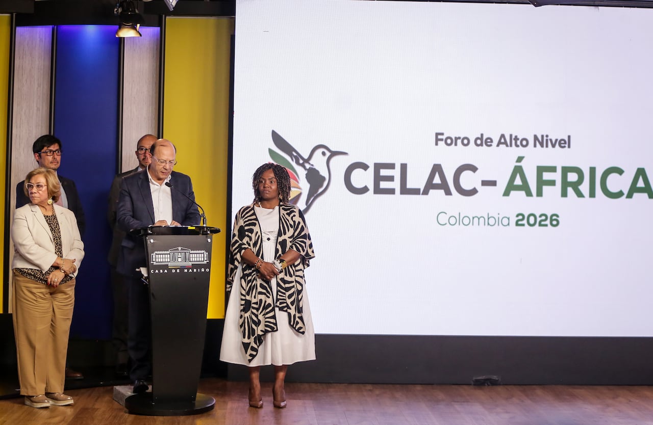 La vicepresidenta Francia Márquez junto a ministros y viceministros de gobierno anunció la realización del Foro de Alto Nivel CELAC–África, que se llevará a cabo del 18 al 21 de marzo Bogotá , un espacio orientado a profundizar la cooperación mediante el intercambio comercial, cultural, académico y político, y a fortalecer los esfuerzos de paz en América Latina, el Caribe y África. (Colprensa - Catalina Olaya).
