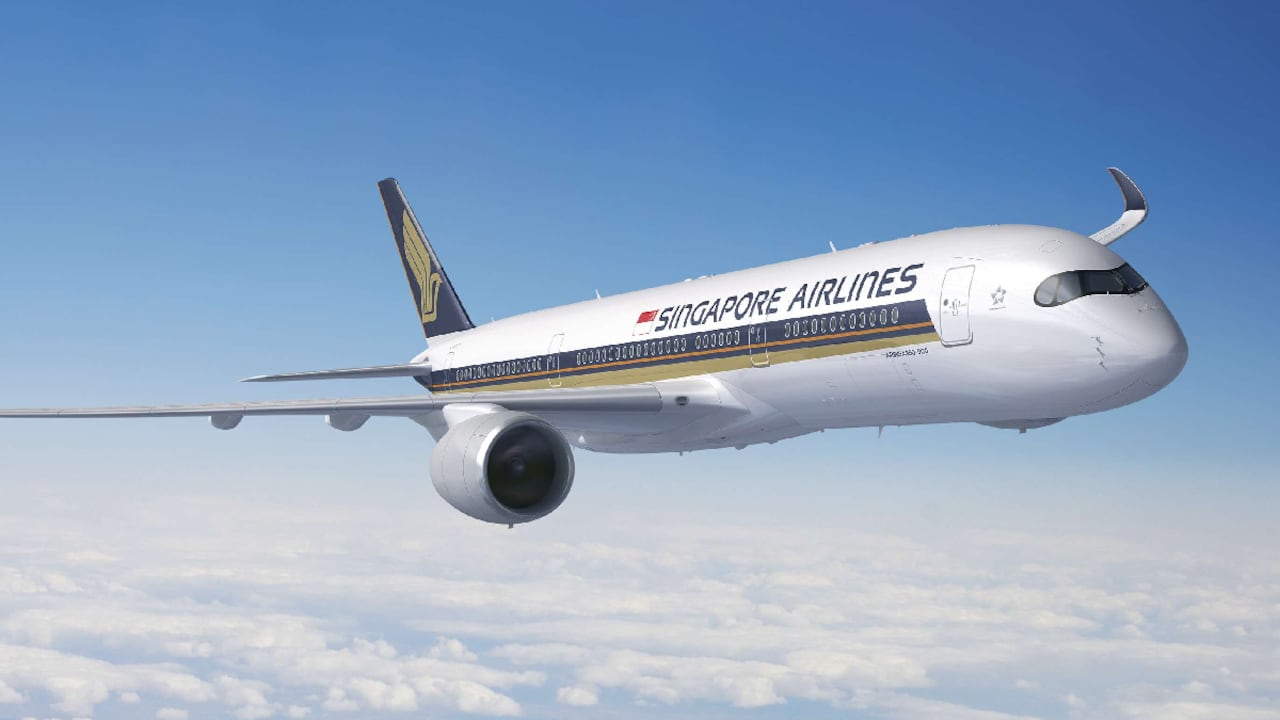 Debido a sus particularidades, el vuelo solo cuenta con clases premium y negocios para que el vuelo no sea incómodo para sus pasajeros.