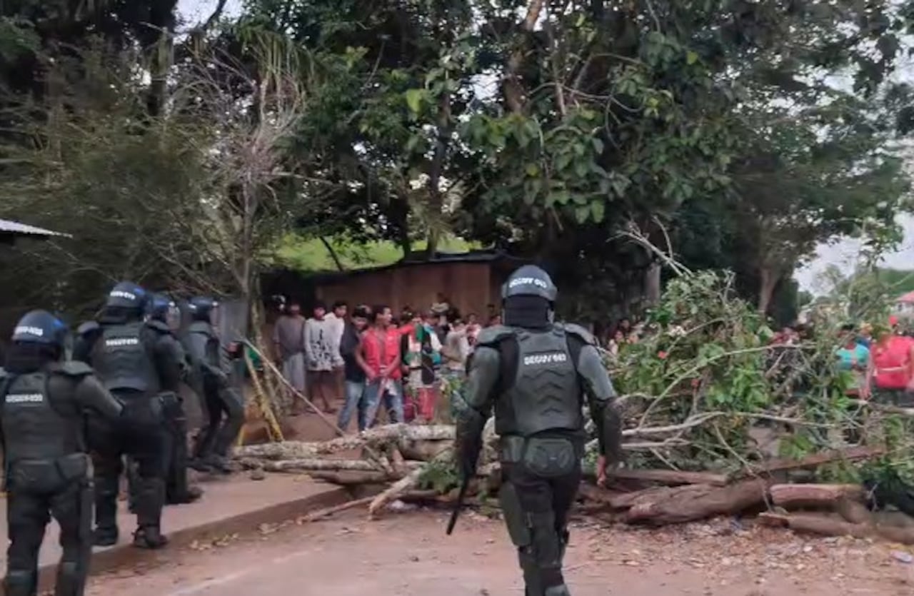 A la jornada de protesta se sumaron campesinos de la Trocha Ganadera e integrantes de comunidades indígenas del sector de Morichal Viejo, en el municipio de El Retorno, quienes también expresaron sus inconformidades y necesidades ante el Gobierno Nacional y departamental.