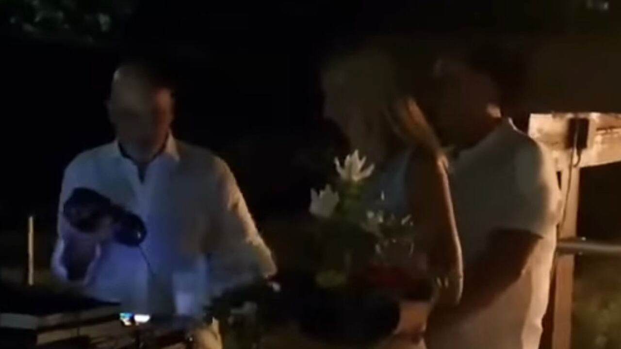 En un discurso público, el empresario italiano, Massimo Segre, terminó la relación con su pareja Cristina Seymandi.