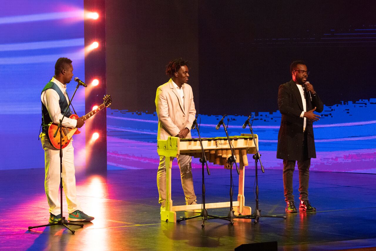 Herencia de Timbiquí fue uno de los grupos que se presentaron en la ceremonia de gala de Titanes Caracol.