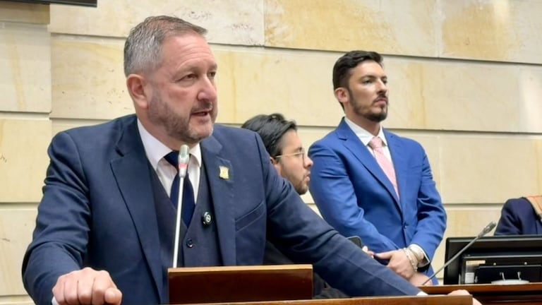 Representante Pedro Suárez