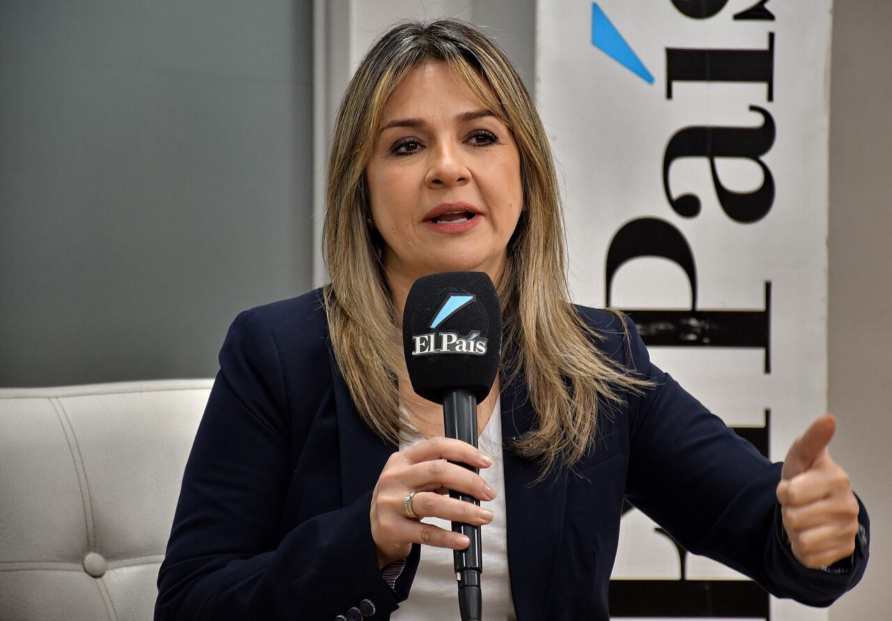 Vicky Dávila, Entrevista en el País de Cali.