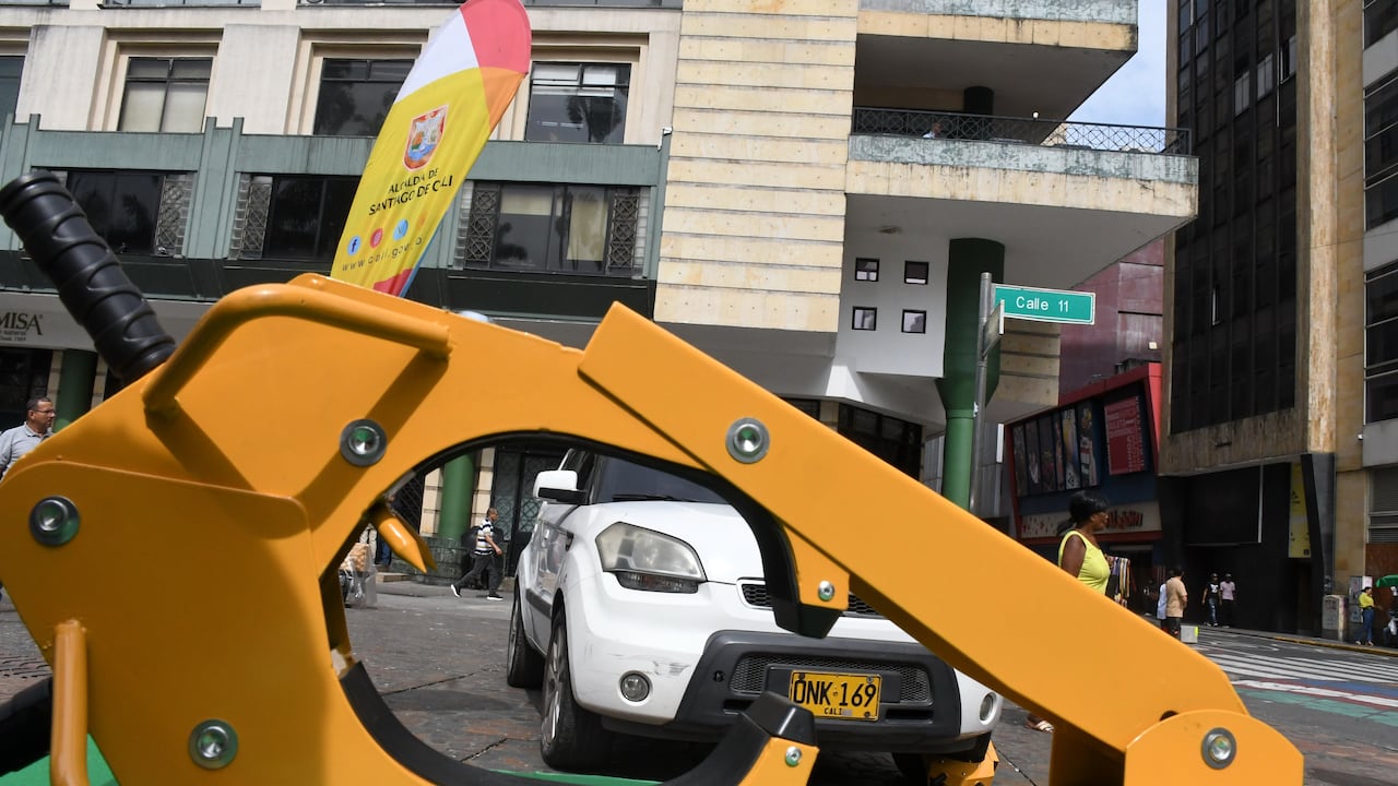 Cali. Vuelve el cepo y se implementan las bodycams A partir del 1 de agosto, la Secretaría de Movilidad empezará a utilizar nuevas herramientas tecnológicas de manera sancionatoria, Foto José L Guzmán. EL País.