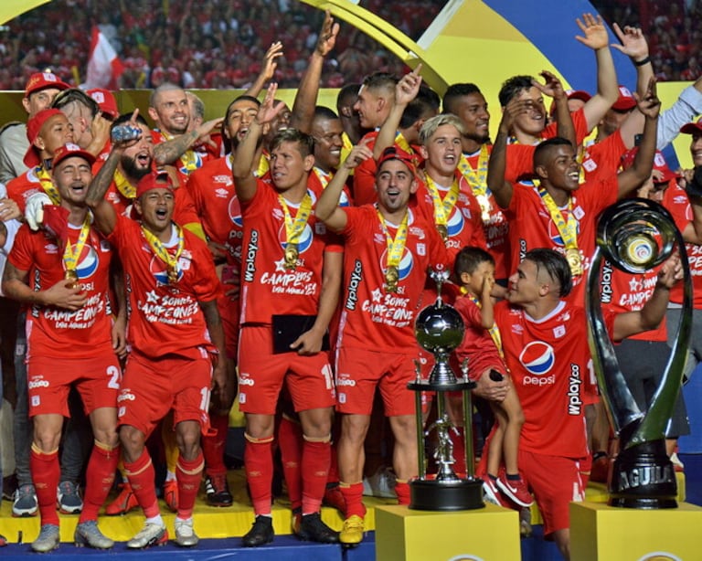 América de Cali campeón de la estrella 14 (2019-ll).