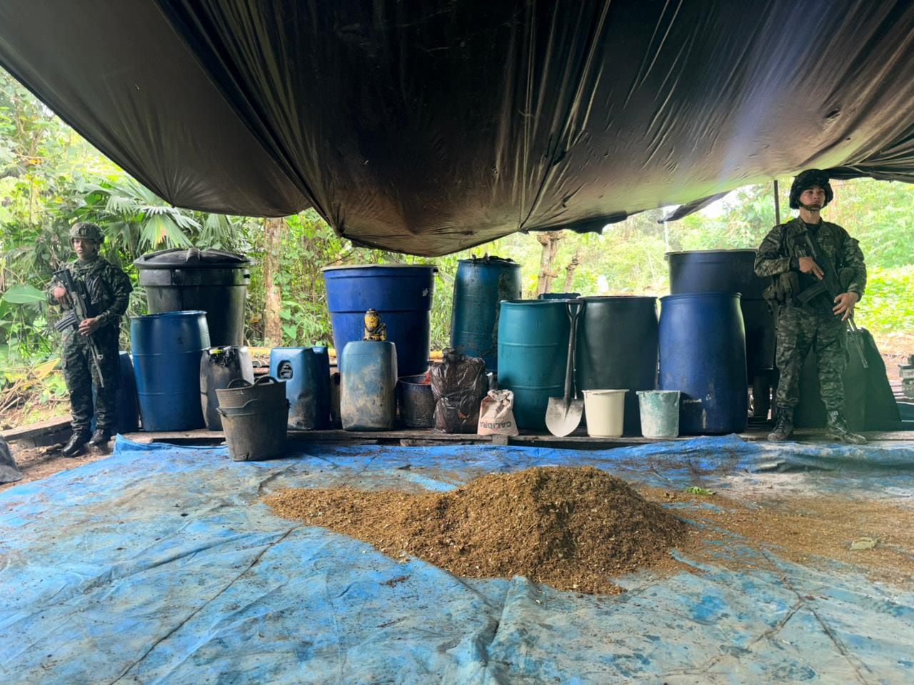 Los complejos ilegales estaban ubicados en sectores del Pacífico sur y en áreas cercanas a la frontera con Ecuador.