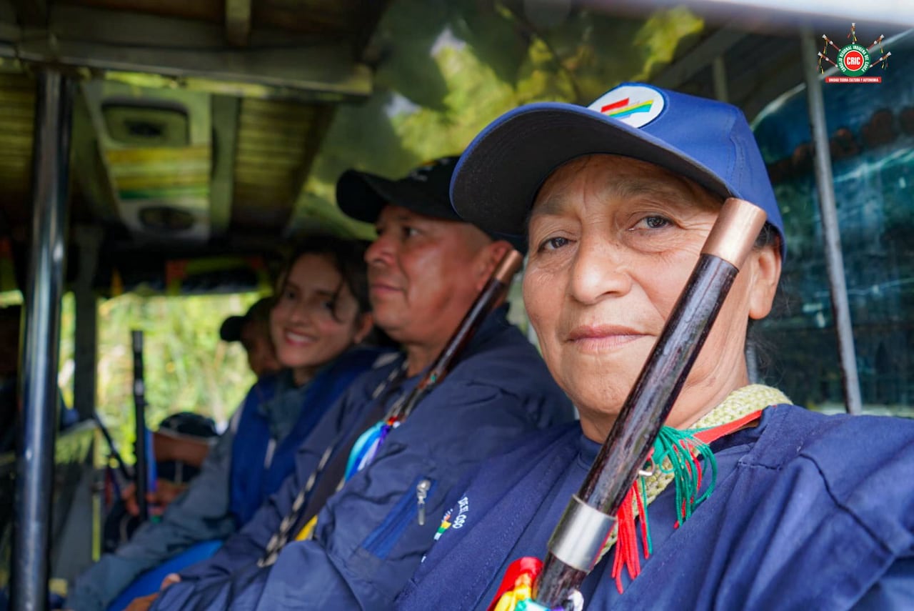 La Guardia Indígena de los distintos territorios del Consejo Regional Indígena del Cauca CRIC camina hacia el Décimo Encuentro Regional, con el propósito de seguir tejiendo la unidad como símbolo de resistencia para la defensa de la vida y el territorio.