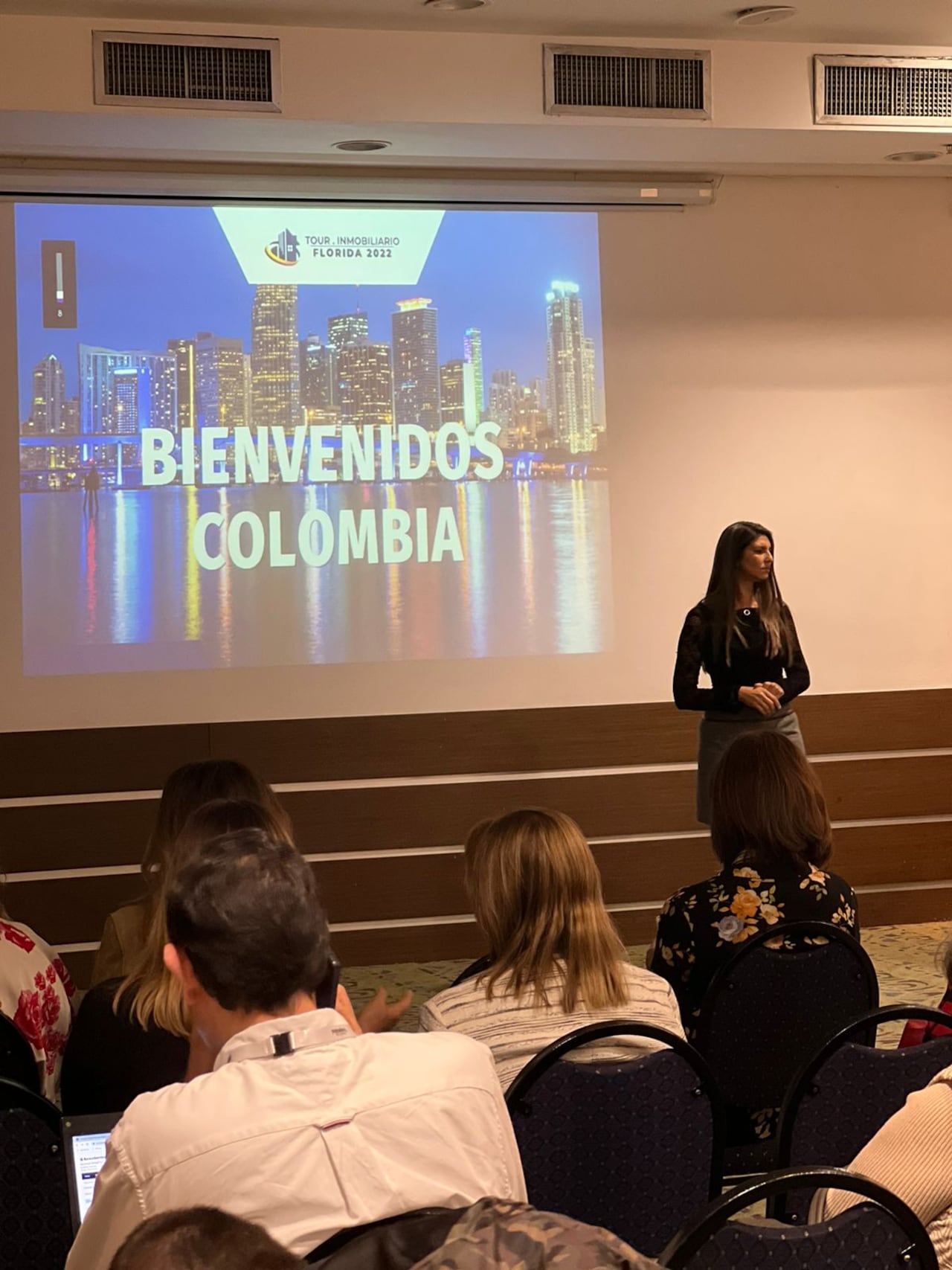 La caleña, Jenny Serra es ingeniera industrial de profesión, decidió emigrar a Estados Unidos hace aproximadamente 20 años.