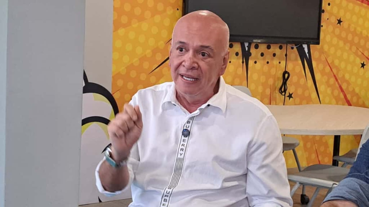 Entre estanterías y lectores, Tamayo destaca que la biblioteca se ha convertido en un punto de encuentro para la familia vallecaucana.