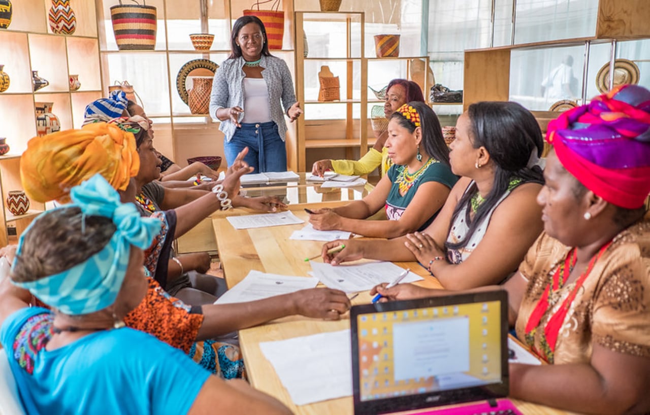 Las capacitaciones en diferentes temas son claves para que las mujeres se animen a emprender.