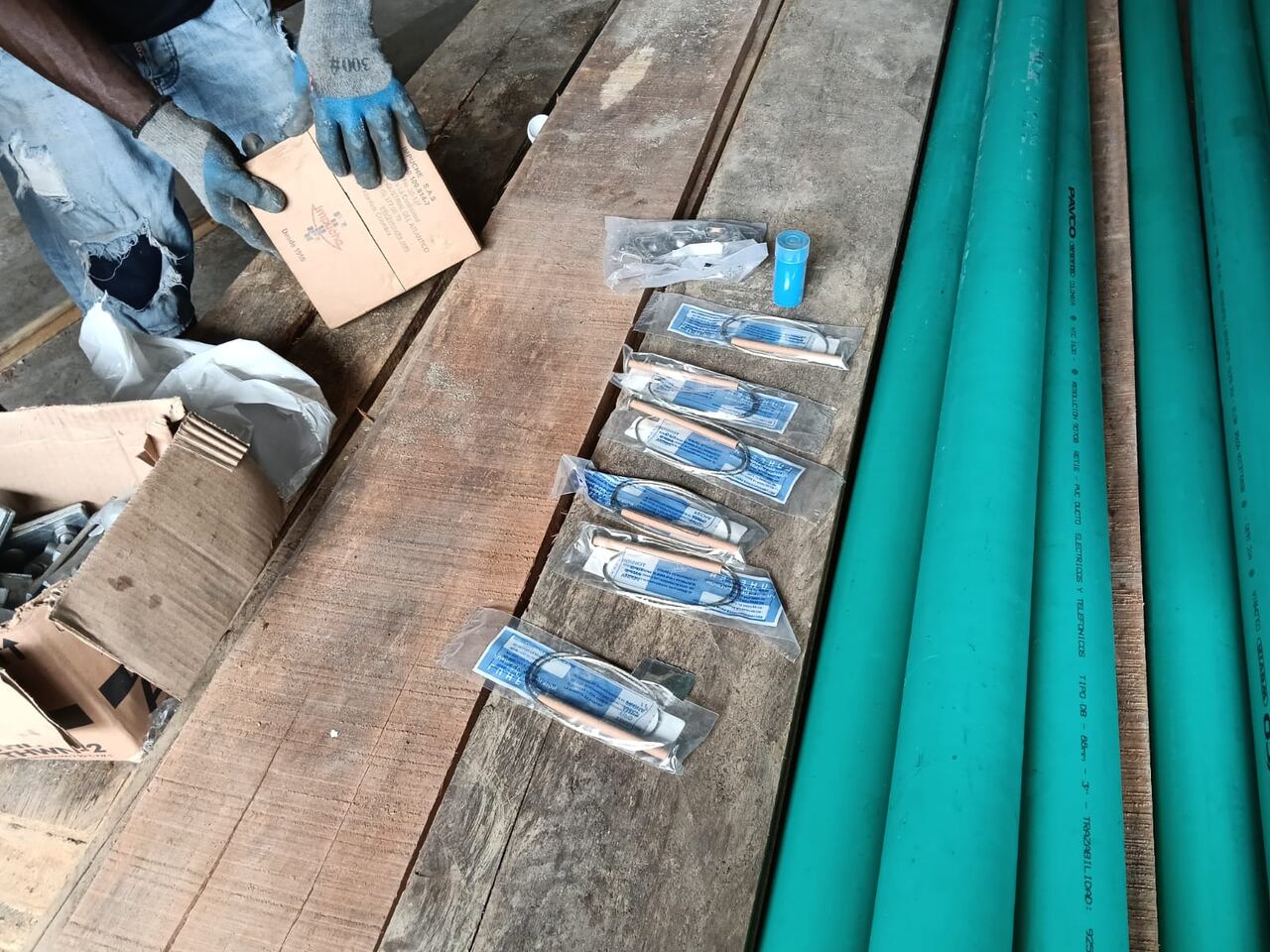 De acuerdo con el lugar donde se cultiva es su nombre. Algunos lo conocen como asaí o açaí (en portugués), pero en Nariño su nombre es naidí y está catalogada como un superalimento, al ser alto en antioxidantes, en omegas y ser anticancerígeno. Además, ayuda a fortalecer el sistema inmune, una sana digestión y permite regular el peso.