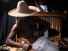 Gente de Chonta, dirigida por Eduard Mar, se inspira en una leyenda ancestral sobre el origen de la marimba del Pacífico colombiano.