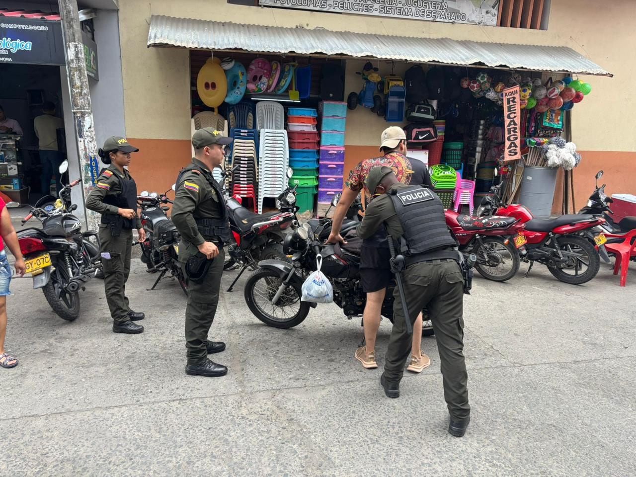 Operativos de la Policía en el Valle durante el fin de semana de las madres.