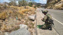Los militares expertos en el manejo de explosivos fueron los encargados de contrarrestar este campo minado, intervención que se adelantó en la mañana de este martes 4 de julio.