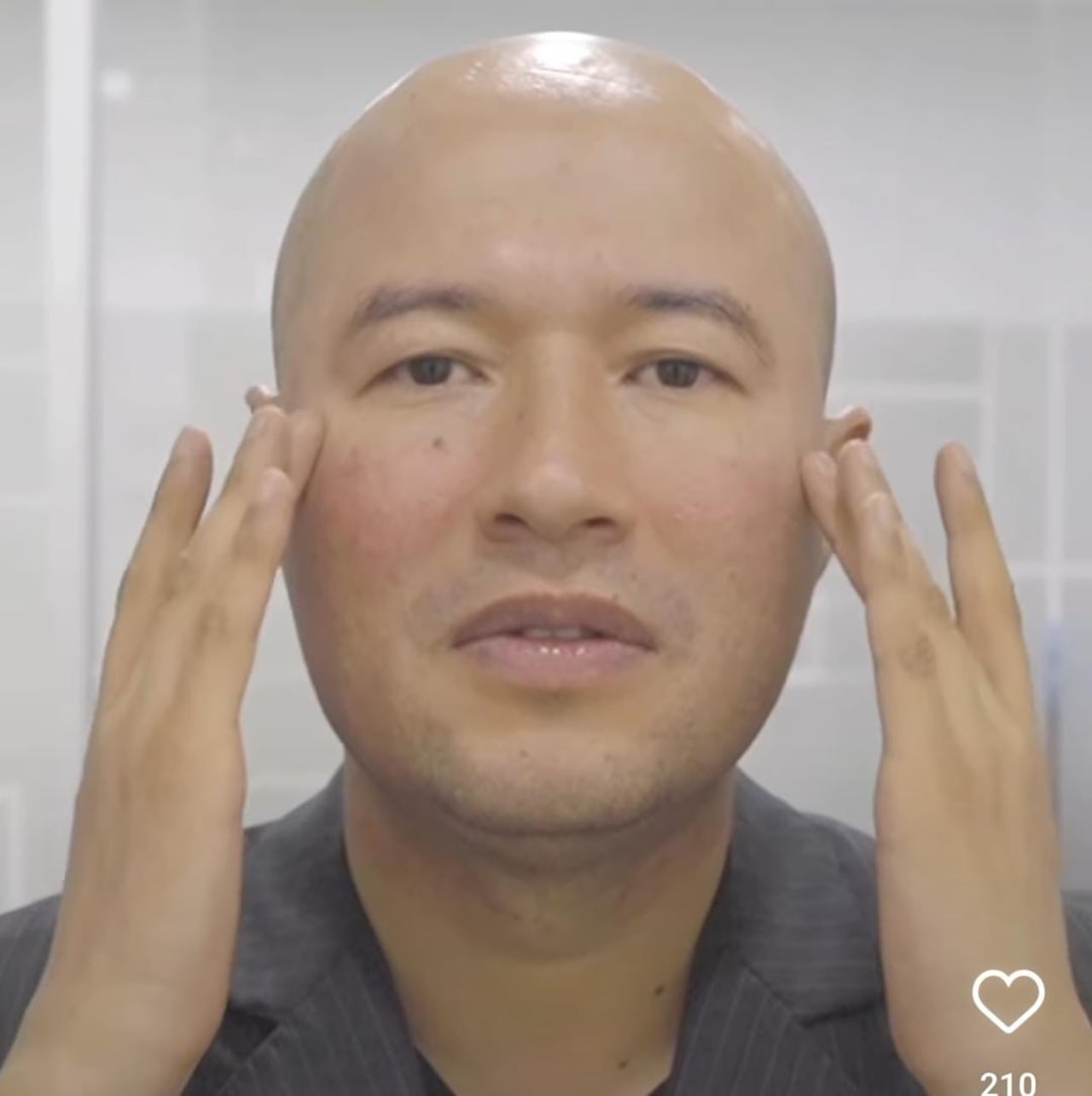 En su canal de youtube Jorge Bermúdez, el periodista deportivo y su grupo de trabajo transmiten todo el acontecer deportivo del país.