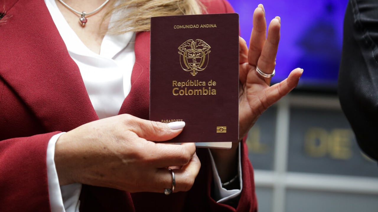 La emisión de pasaportes está en vilo desde hace algunos años en Colombia.