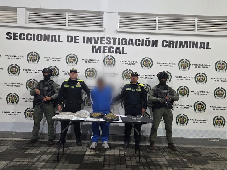 Capturan a alias ‘el Viejo’ y desmantelan punto de microtráfico en el barrio La Sultana en Cali.
