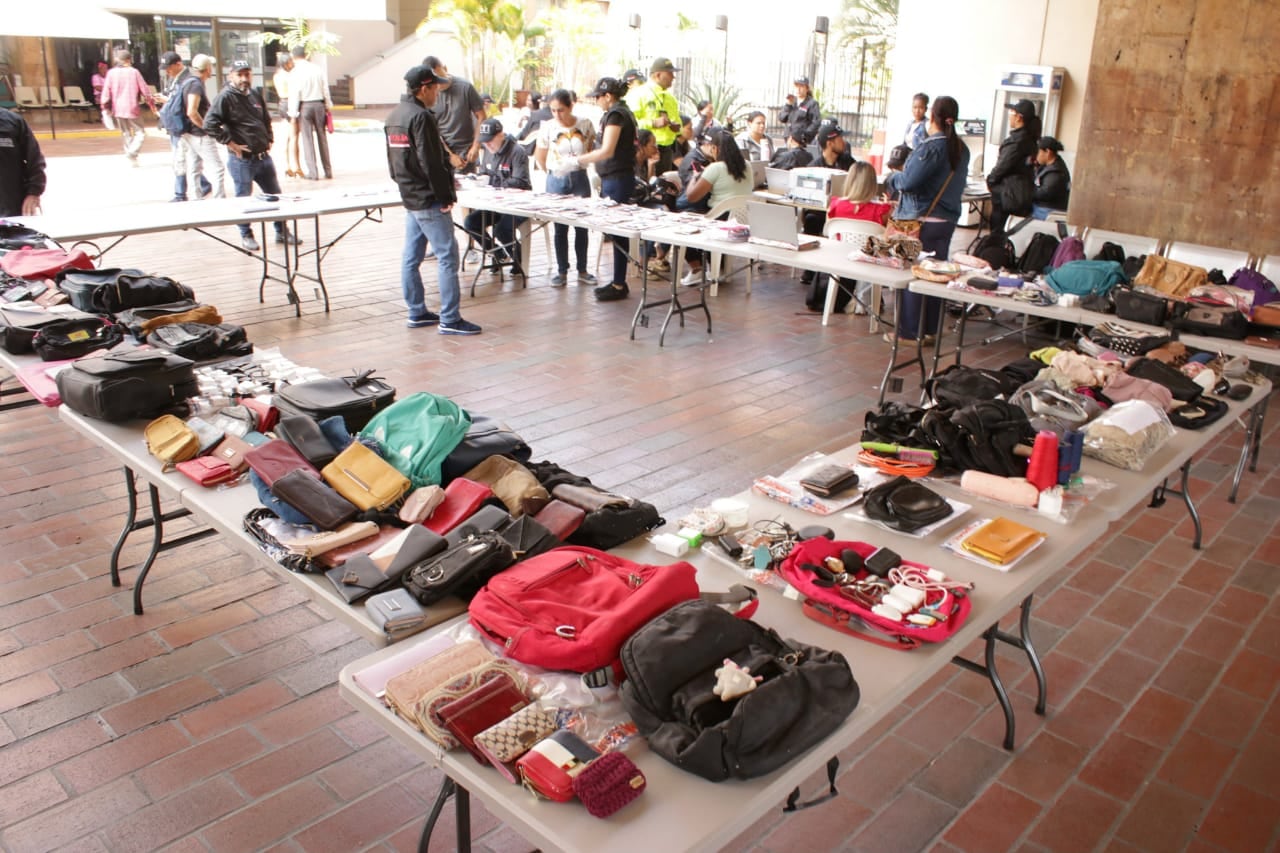 Fueron más de 80 elementos que se encontraron durante una diligencia de allanamiento.