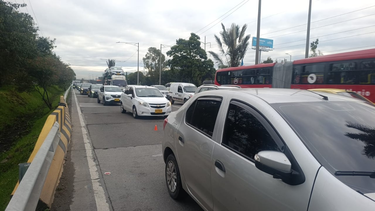 Esta mañana se registraron siniestros viales en la Autopista Sur, en la vía a La Calera y en la Autonorte.
