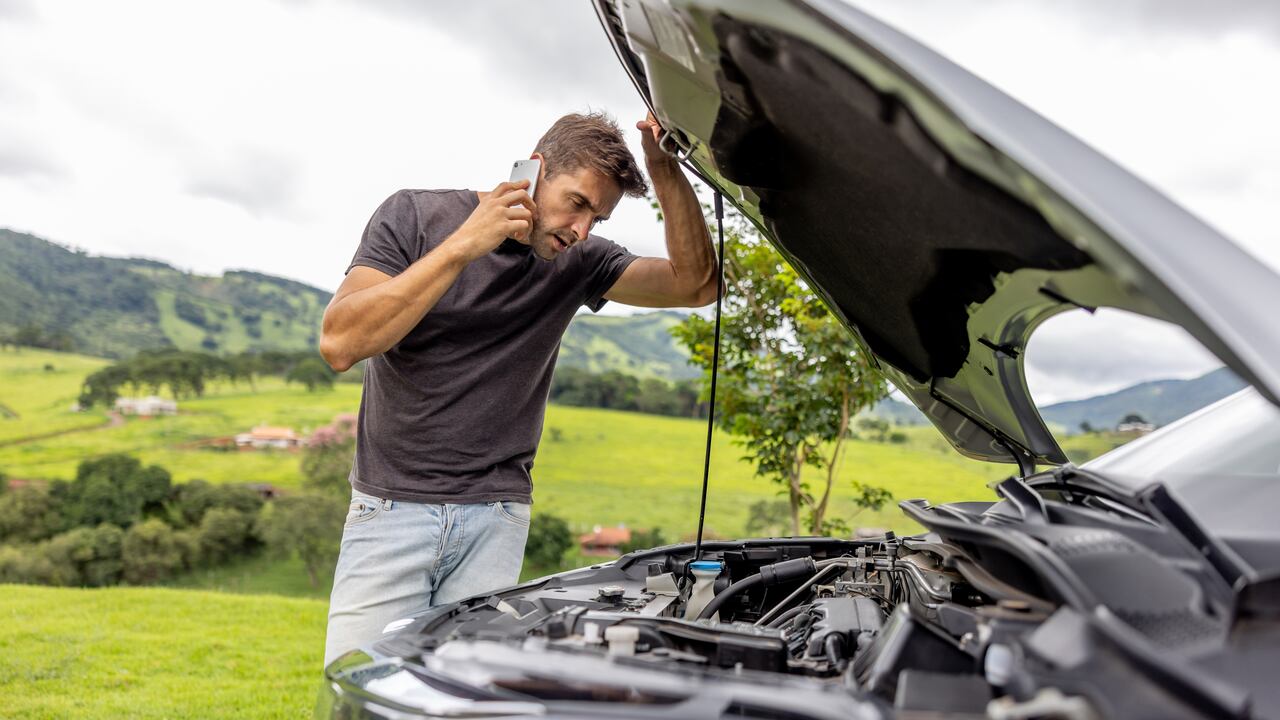 Un carro puede no prender por diferentes razones, por lo que es importante verificar primero antes de empujar.