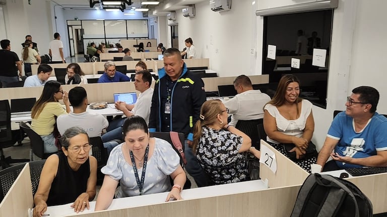 Contribuyentes valoran la cercanía de la DIAN y las facilidades de pago ofrecidas en la feria.