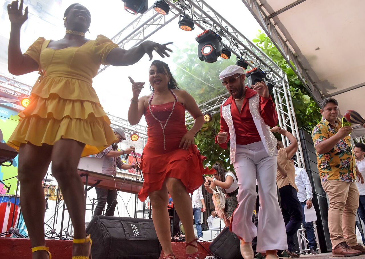 Homenaje al Maestro Fruko en el Barrio Obrero.