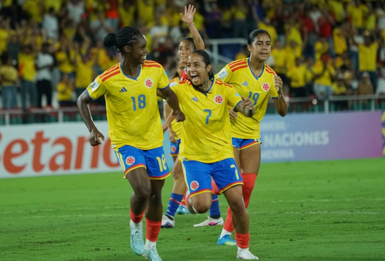 Imagen del partido entre Colombia y Chile por la fecha 6 de la Liga de Naciones Femenina.
