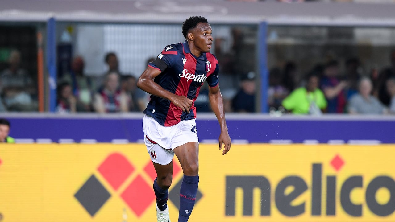 Jhon Lucumí se lesionó con el Bologna.