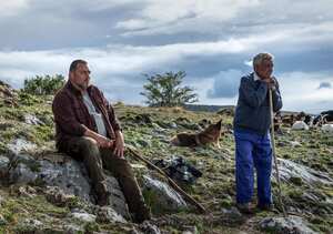 Basada en un hecho real, el Crimen de Santoalla, un suceso atroz que
conmocionó a Galicia, AS BESTAS fue ganadora de 9 Premios Goya en el 2023.