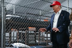 La visita de Trump al polémico centro de detención tiene lugar mientras el Congreso debate un proyecto de ley del presupuesto federal que incluye miles de millones de dólares para el control migratorio y la expulsión de migrantes.