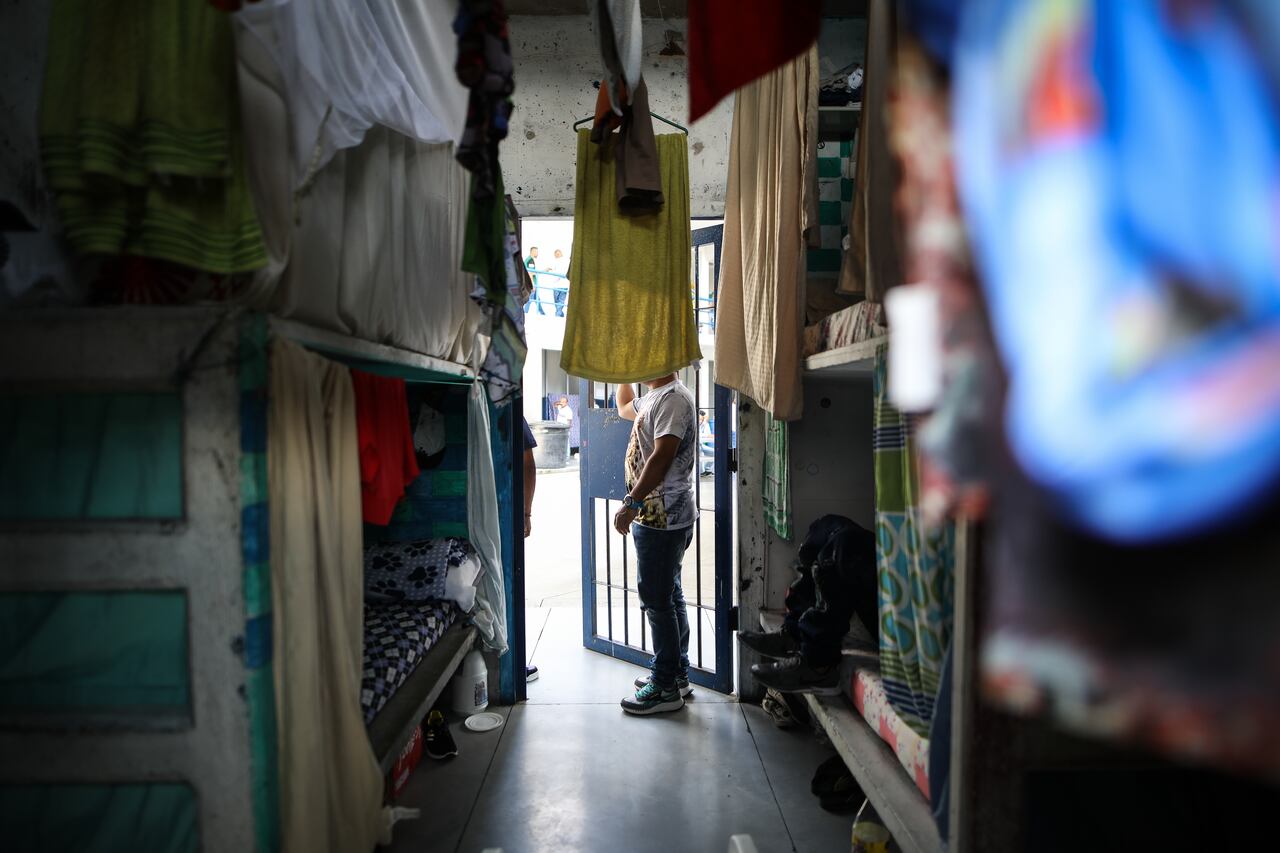 Carcel de maxima seguridad Picaleña en Ibagué
centros de reindustrialización zasca renacer