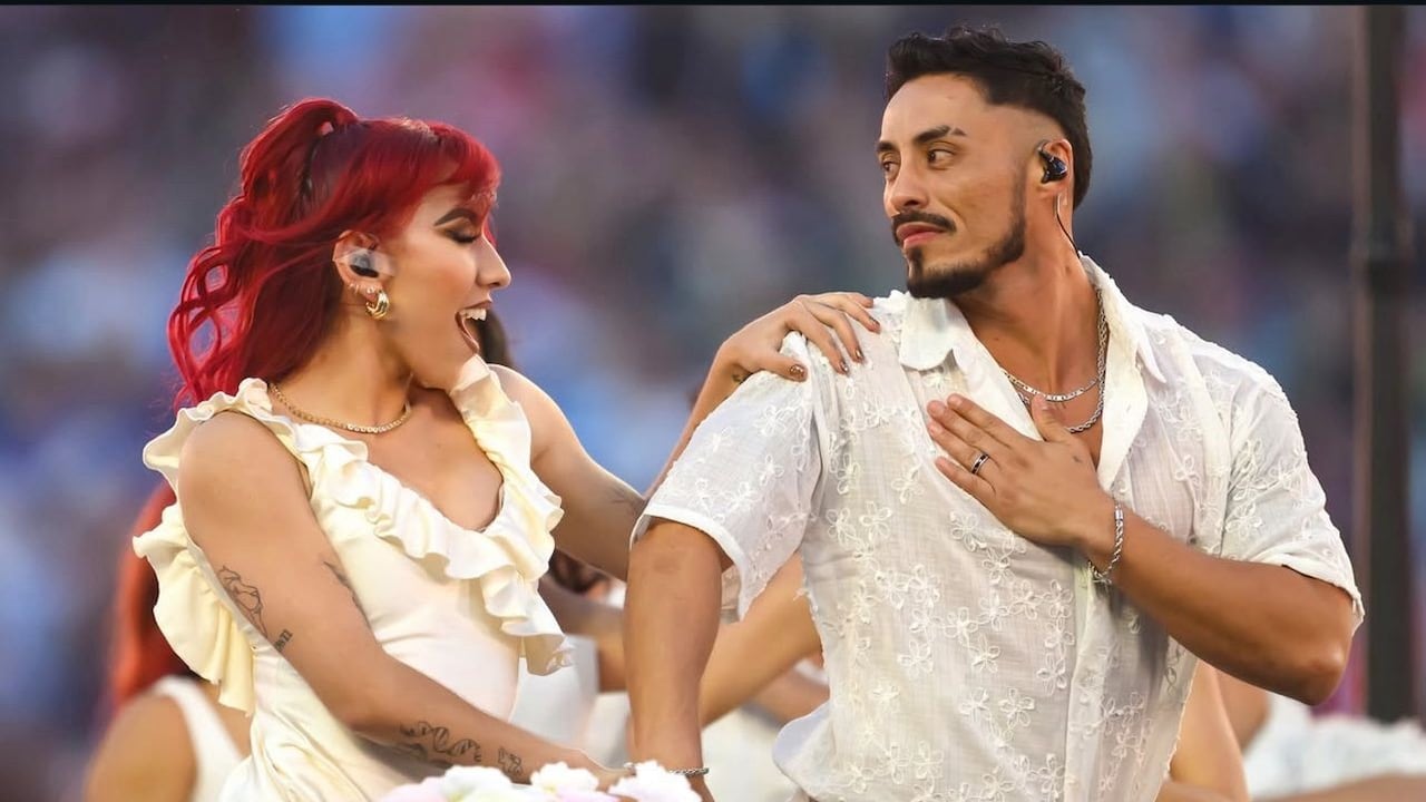 Joel Gómez fue uno de los artistas seleccionados para bailar en el Super Bowl 2026.