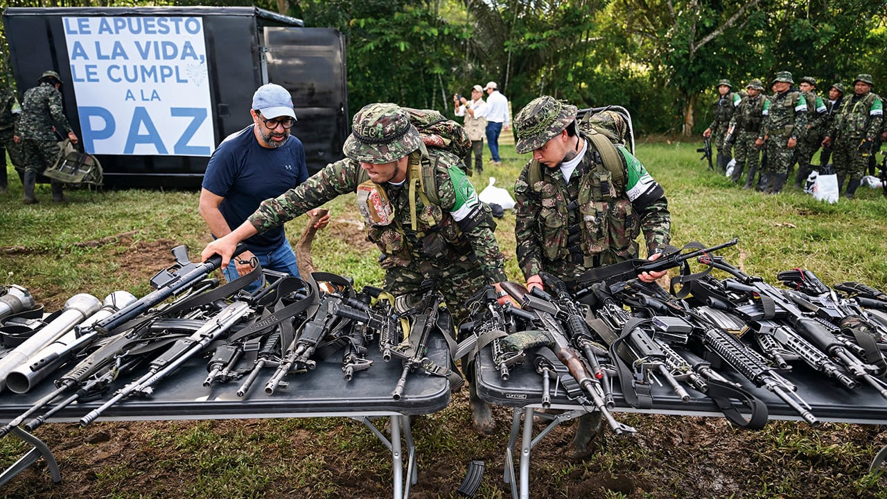 Abelardo De La Espriella dio por terminada la Zona de Ubicación Temporal (ZUT) del Ejército Bolivariano, pese a que algunos de sus combatientes entregaron armas y expresaron su voluntad de paz.