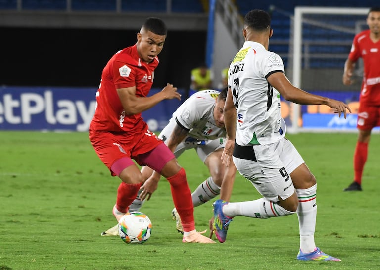 Futbol: América 2 Once Caldas 1. Liga Betplay.