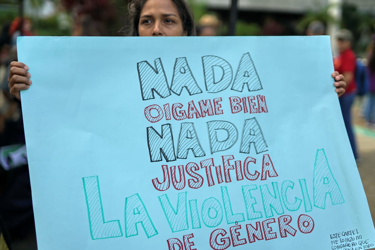 Cada 25 de noviembre se conmemora el Día Internacional de la Eliminación de la Violencia contra la Mujer. En Cali se realiazó una jornada para visibilizar la magnitud de la violencia contra mujeres y niñas a nivel global, aunque se presentó poca asistencia de gente.