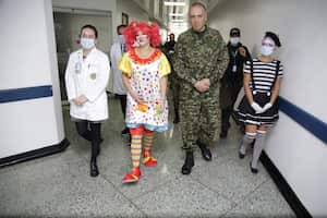 Verónica Alcocer se disfrazó de payasita