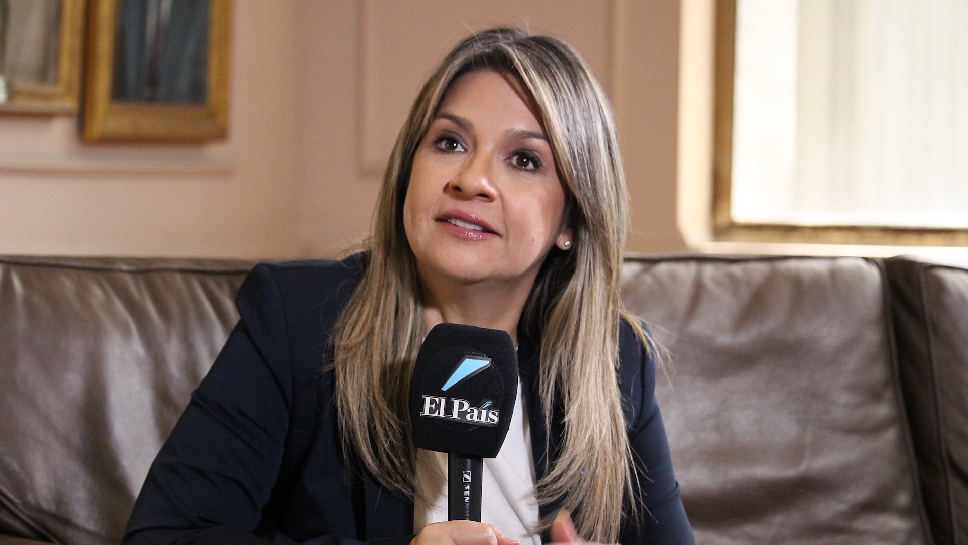 Vicky Dávila: “Gustavo Petro tiene un dictador en su corazón” - El País